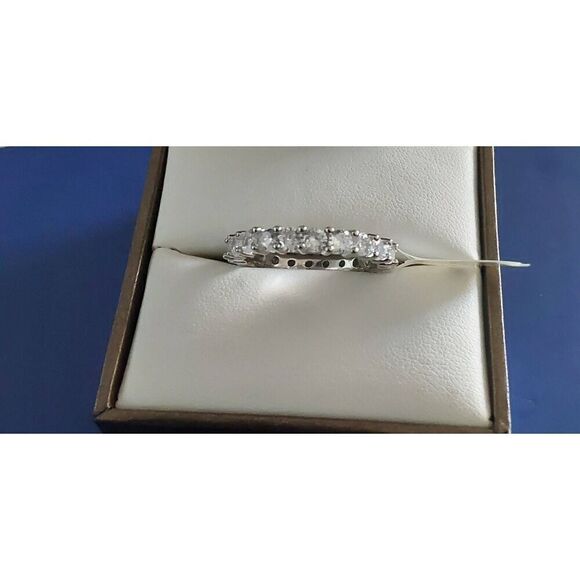 2.5 Ct. Round Cut Sim Diamond Wedding/Anniversary Band Ring Sz 7~925 SS - Picture 1 of 4